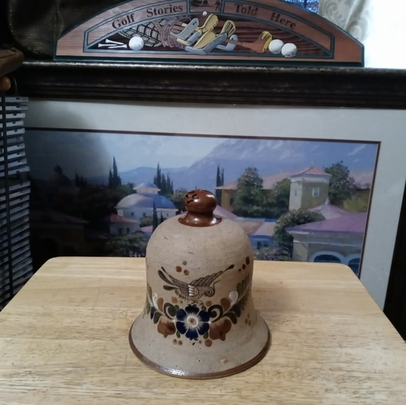 🏘Vintage Cancun Ceramic Souvenir Bell & A Vintage Pottery Bowl,Nice Gifts! 🐢🐊 - Picture 1 of 9